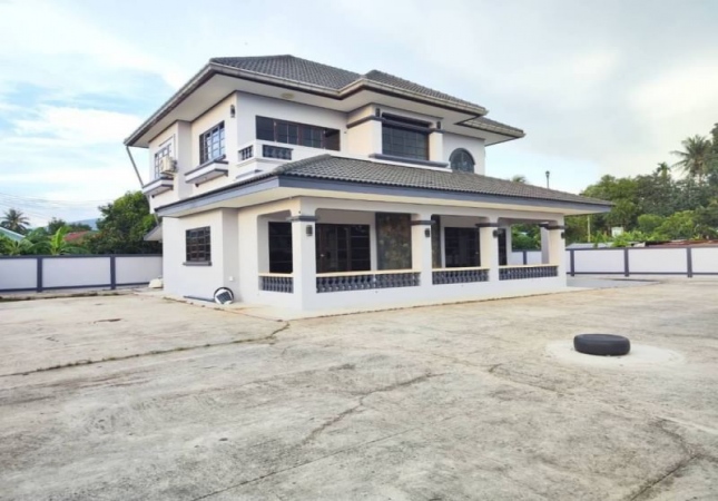 �ź��� �� A House property