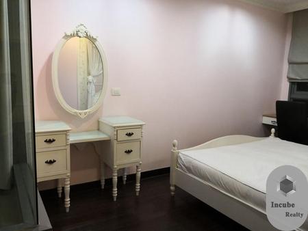 ���� �� incube