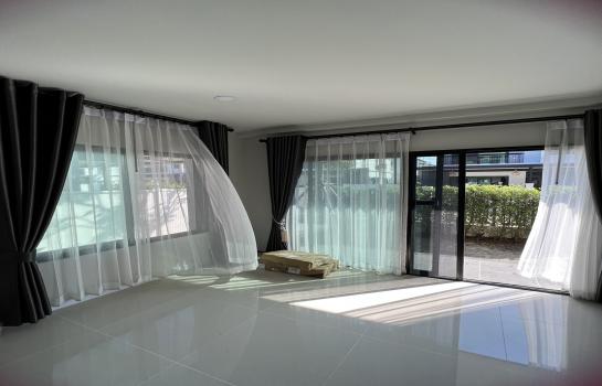 ��»����ҹ� �� All Living