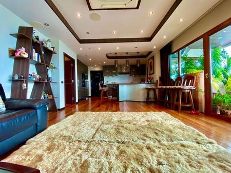 ��ªź��� �� incube