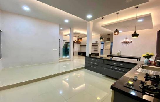 ��ªź��� �� All Living