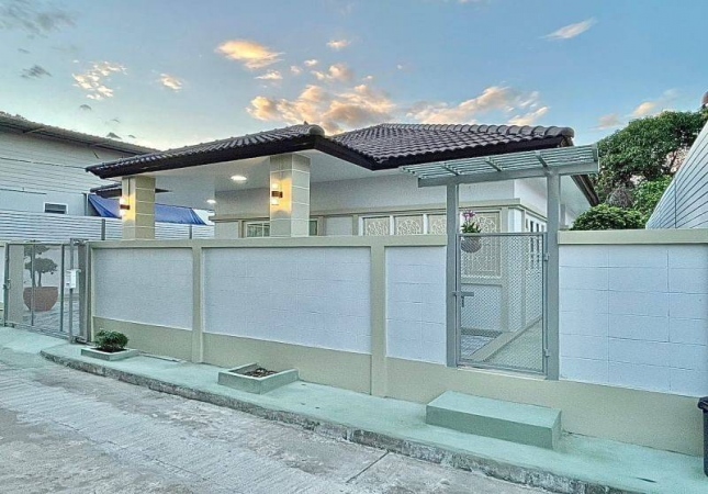 �ҧ�˭� �� ����ѷ �����൷ ��ਹ���(�������) �ӡѴ