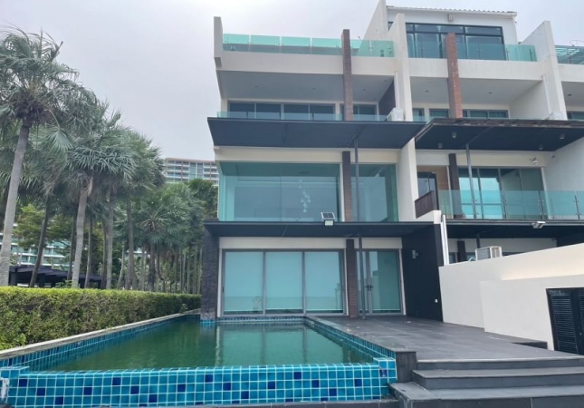 ���ͧ �� A House property