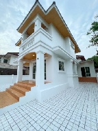 ��ҹ����� �չ����