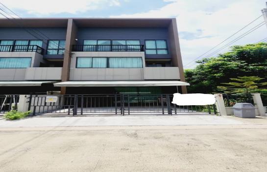 �ҧ�л� �� WorldAsset