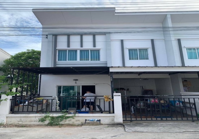 �ź��� �� A House property