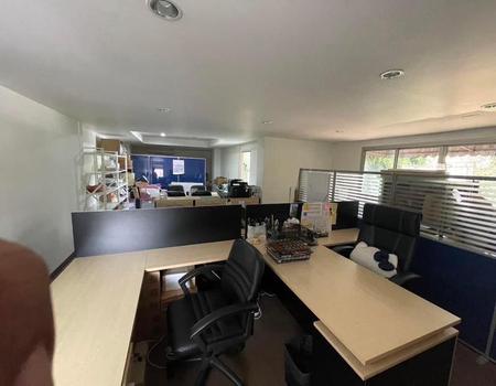 ���� �� incube