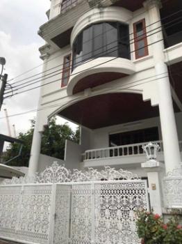 ��ا෾ �� M Property