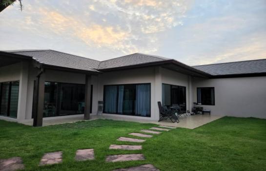 ��º�ҹ poolvilla 11,000,000 �ҷ