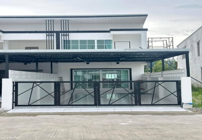 ���ͧ �� A House property