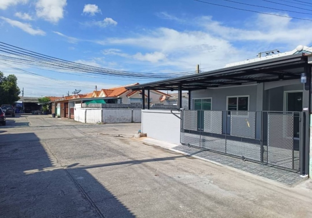 �ҧ�˭� �� ����ѷ �����൷ ��ਹ���(�������) �ӡѴ