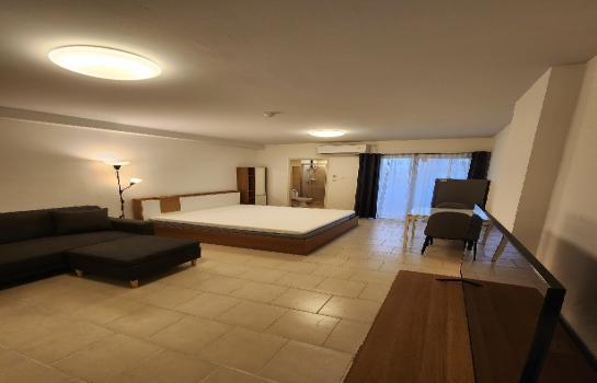 �ҧ��Ѵ �� ��