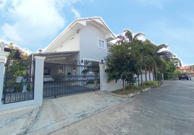 �ź��� �� A House property