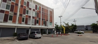 �Ҥ�þҳԪ�������� 28,000 �ҷ�����͹