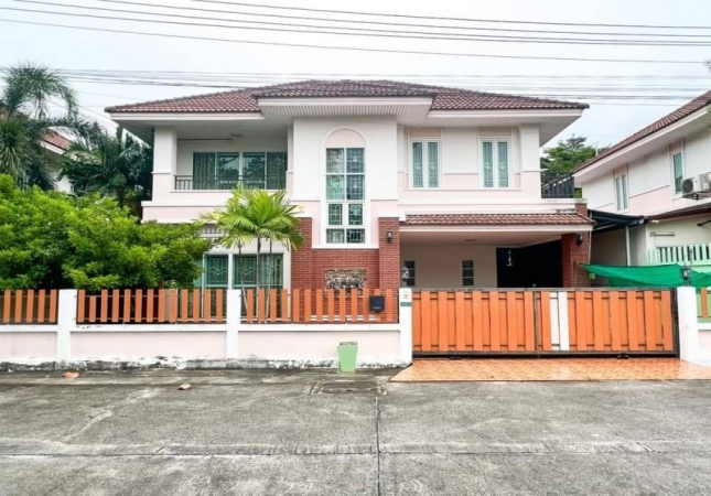�ź��� �� A House property