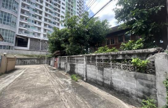 ���ͧ �� Theproperty