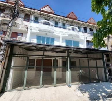 �ҧ� �� Estate Corner