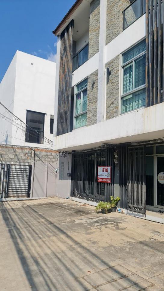 ขายอาคารพาณิชย์ 5,500,000 บาท ขายอาคารพาณิชย์ 5,500,000 บาท