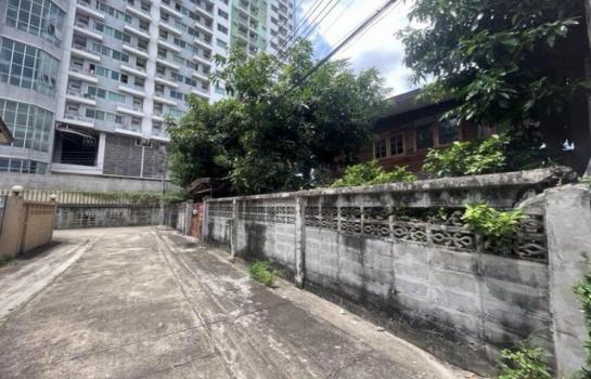 ���ͧ �� Theproperty