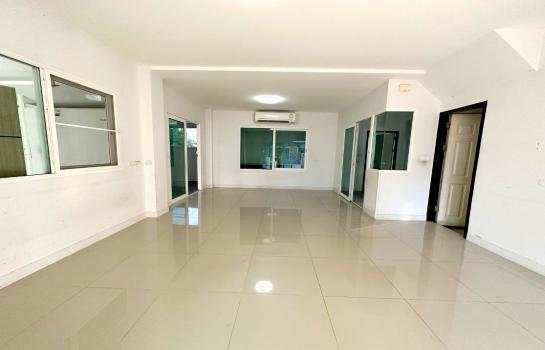 ���١�� �� Sararat_dai