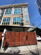 MODERN LIFE TOWNHOME AT HUAIKWANG