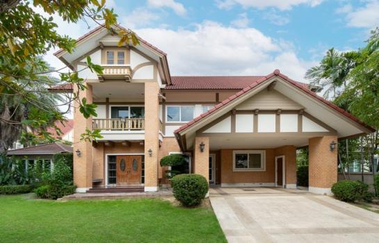 �ҧ���� �� Exclusive