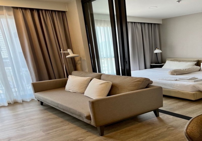 ���ͧ �� A House property