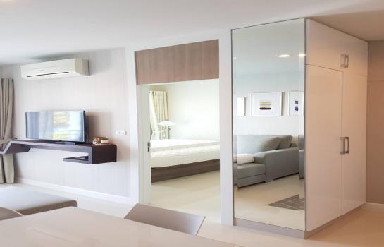 ���� �� Estate Corner