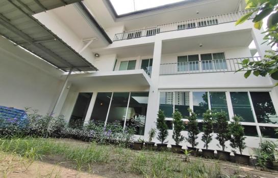 บ้านเดี่ยวธนบุรี
