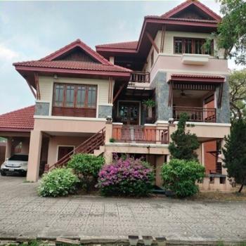 �չ���� �� Estate Corner