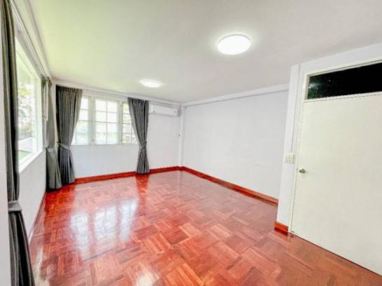 ��ҹ�����  �ѹ�����