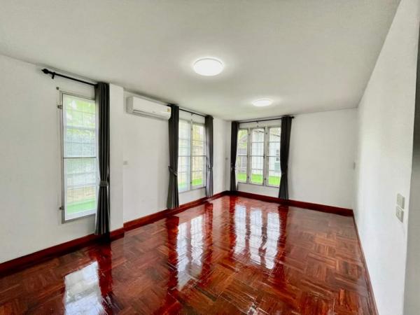 ��ҹ����� 4 ��ͧ�͹ �ѹ�����