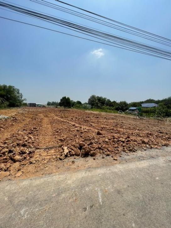 ���Թ �Դ����͹��յ 2,400,000 �ҷ