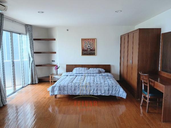 ��¤͹� Paragon 42 ���ҧ��