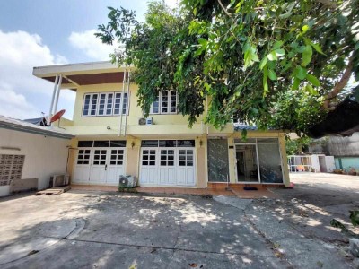 บ้าน 8 ห้องนอน บ้าน 8 ห้องนอน