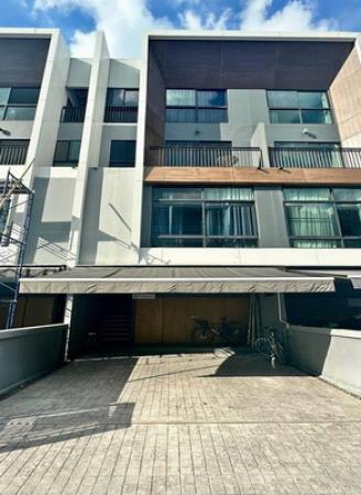 �ҹ���� �� Nuttapong