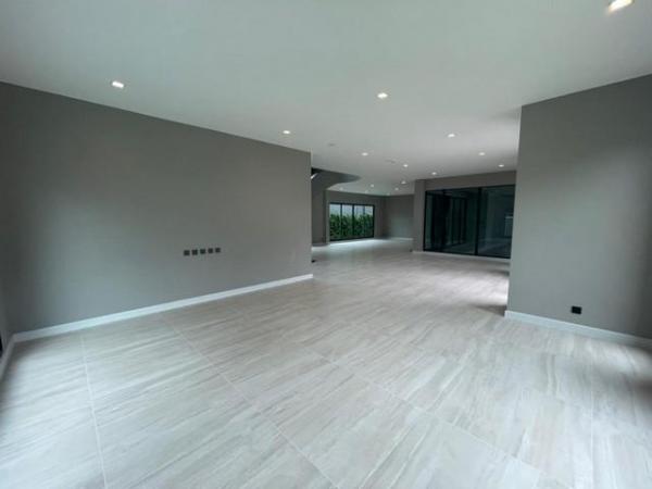 ��ҹ��չ��Թ��� ���ͧ��طû�ҡ��