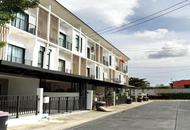 �ҧ�л� �� Nuttapong