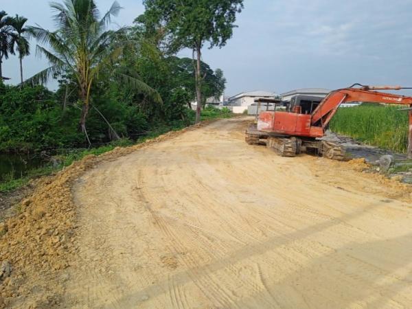 ที่ดิน 4 ไร่ ที่ดิน 4 ไร่