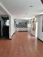 ��ҹ 160 ���ҧ�����¢�ҧ ��ا෾