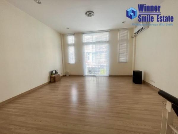 �Ҥ�þҳԪ�������� 27,000 �ҷ�����͹