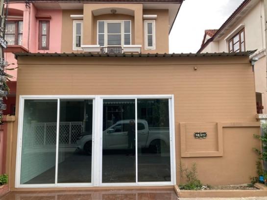 ��بѡ� �� Estate Corner