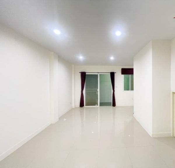 �ҧ�ѡ �� Sararat_dai