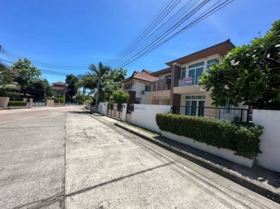 ���ͧ �� A House property