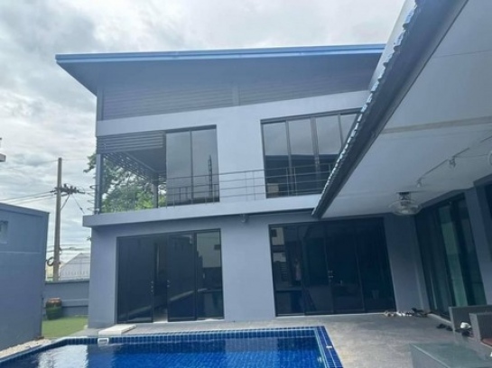 ���ͧ �� A House property
