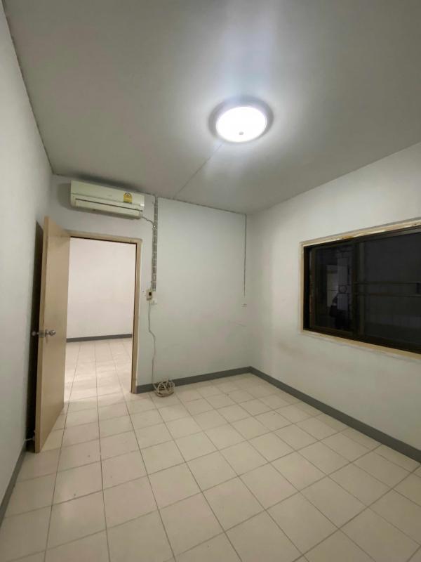 �͹� 580,000 �ҷ 33.30 ��.�