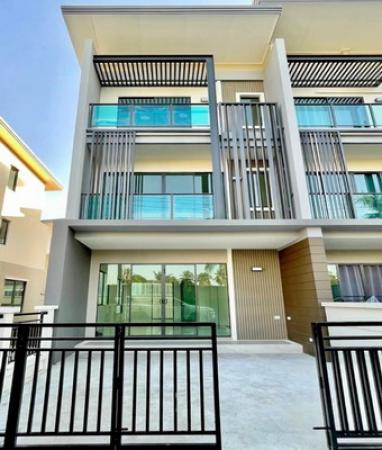 �ҧ�˭� �� Nuttapong