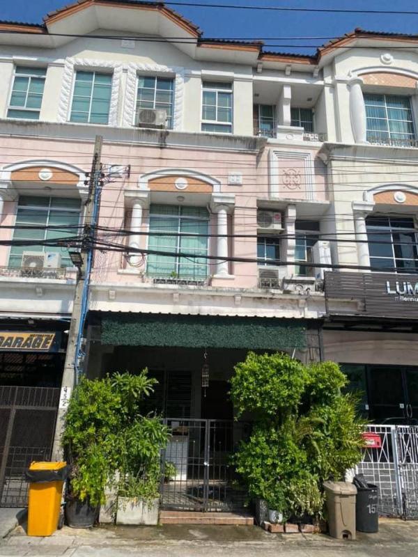 ทาวน์โฮม 3 ชั้น 7,200,000 บาท ทาวน์โฮม 3 ชั้น 7,200,000 บาท