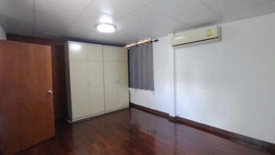 ��ҹ��������¢�ҧ ���¢�ҧ