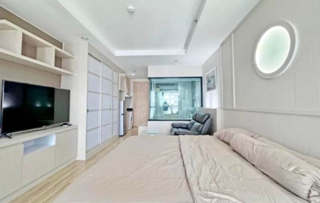 ���ͧ �� A House property